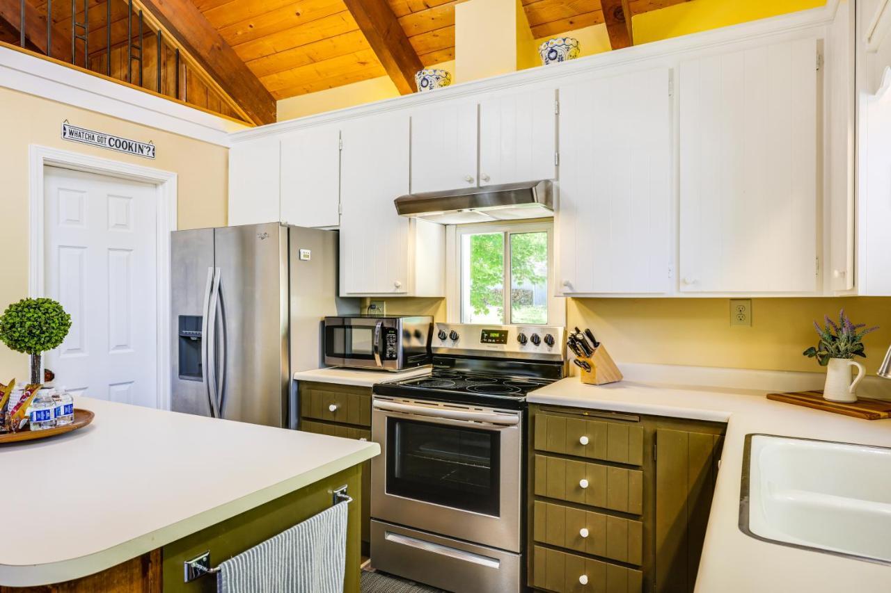 Groveland Home - Walk To Pine Mountain Lake! エクステリア 写真